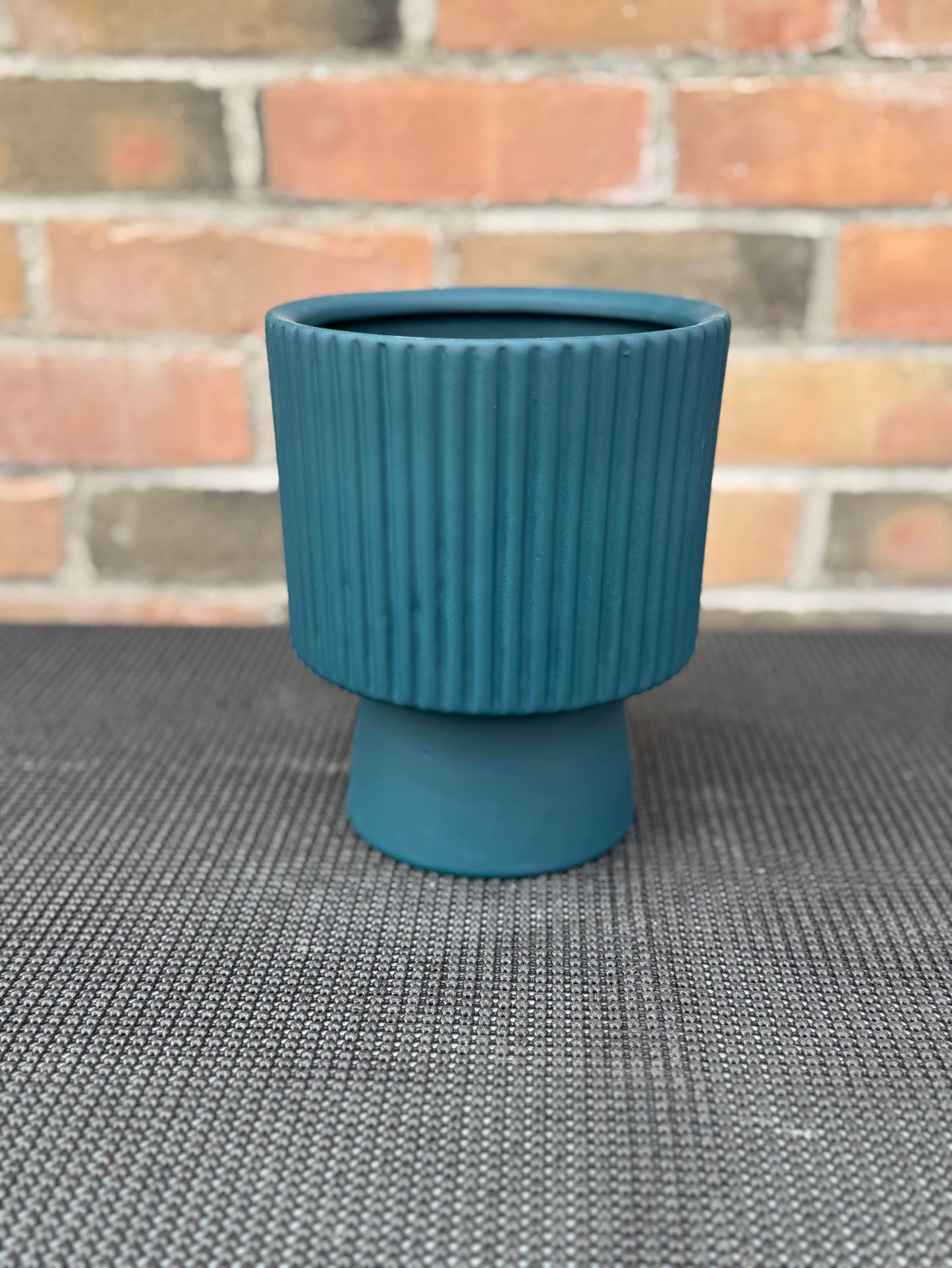 6" Hilda Pedestal Pot - Ocean