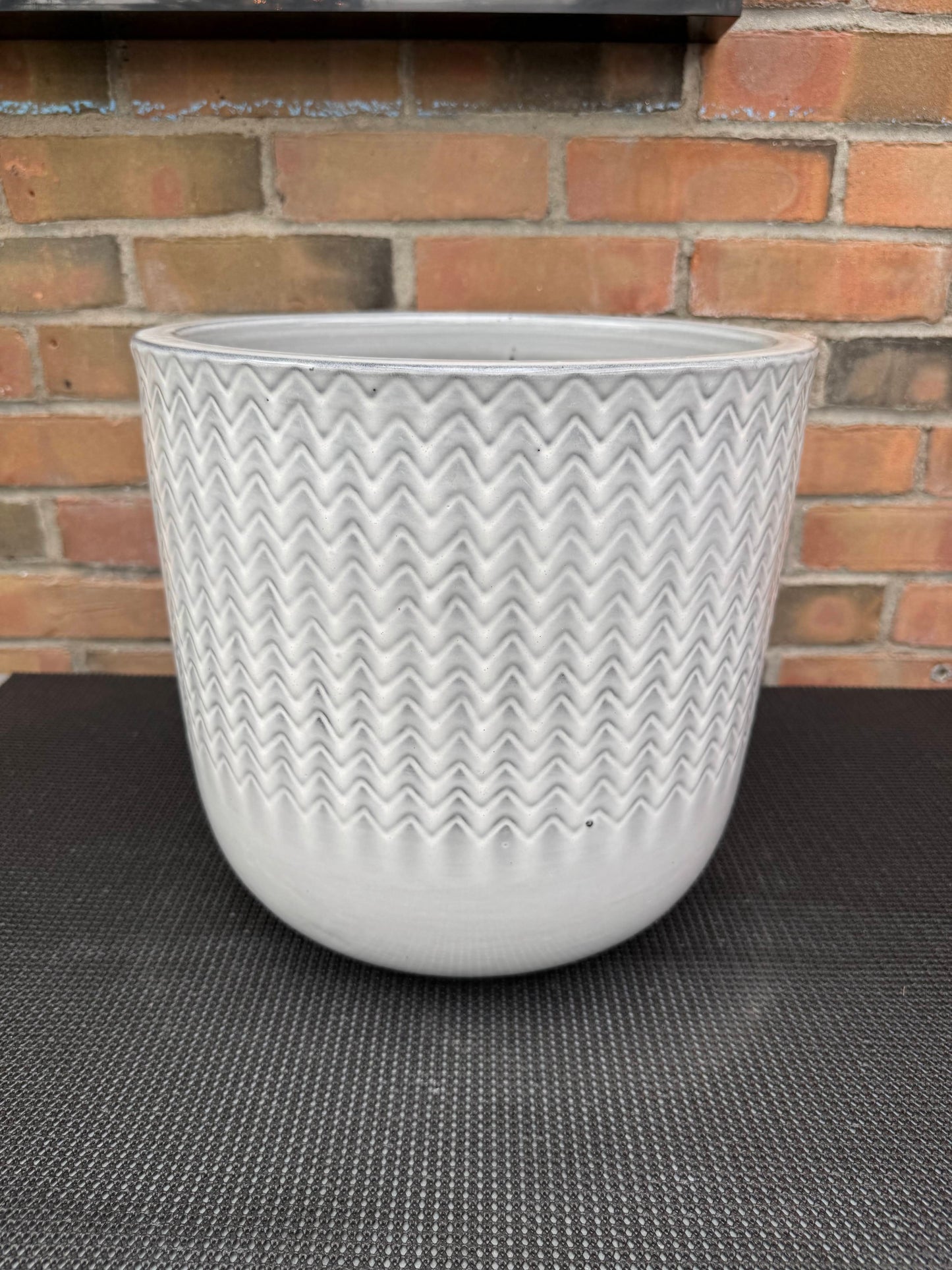12.25" Myan Planter - White