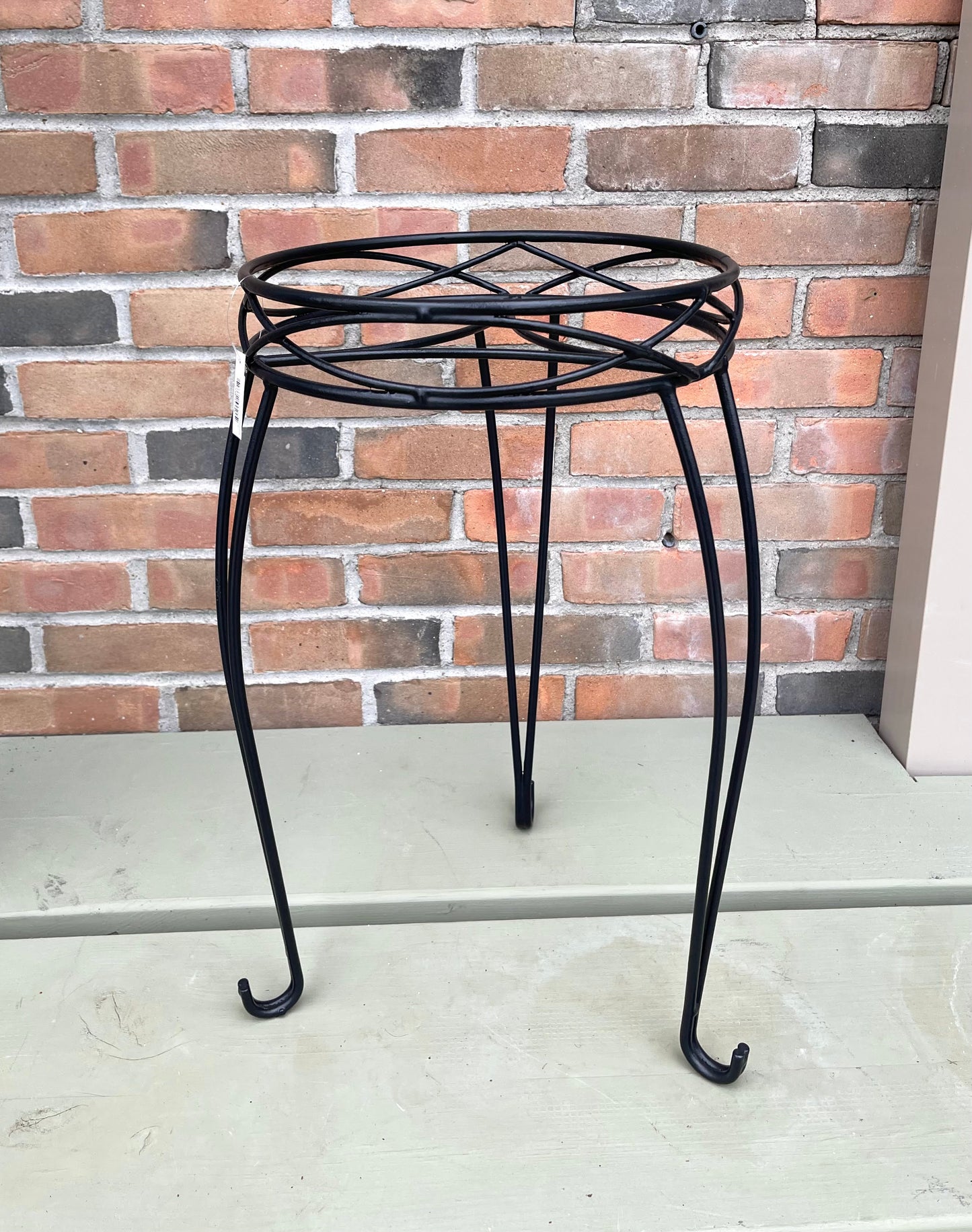 21" Black Round Plant Stand