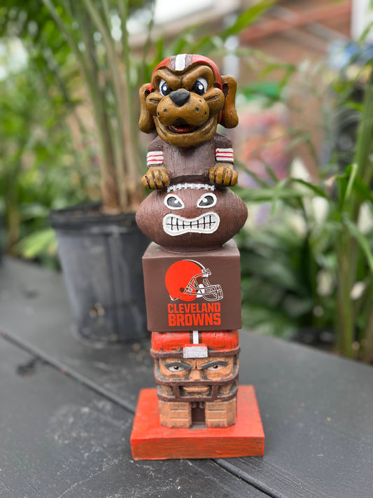 Cleveland Browns Team Garden Statue