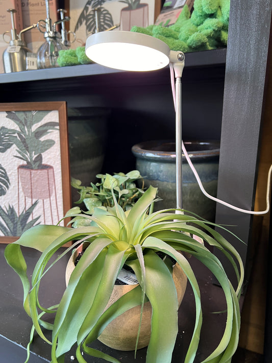 28" Adjustable LED Plant Light