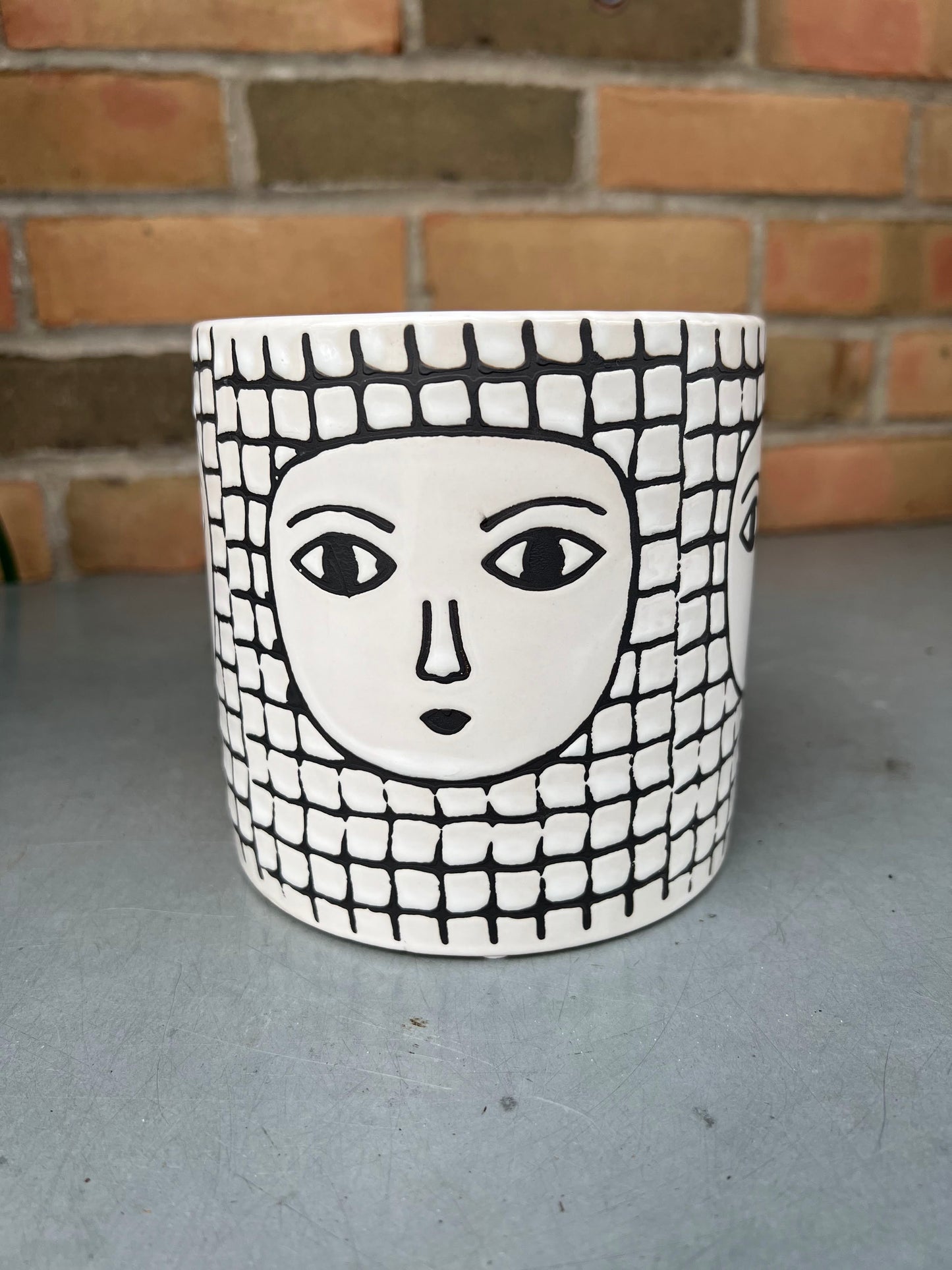 5.3" Ruby Planter