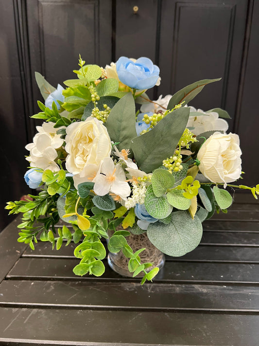 Blue & White Tabletop Design