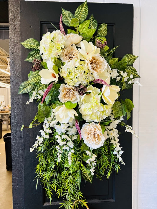 White Flowers & Foliage
