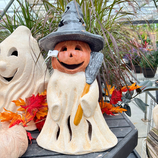Pumpkin Witch 29"