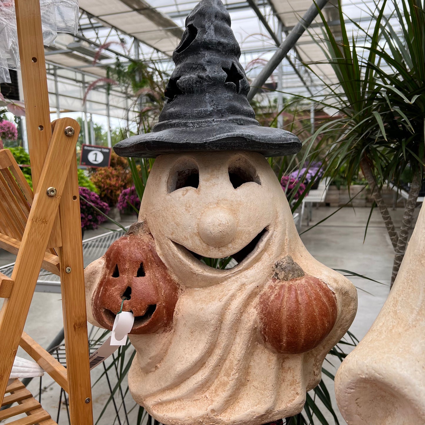 Small Ghost with Witch Hat 24"