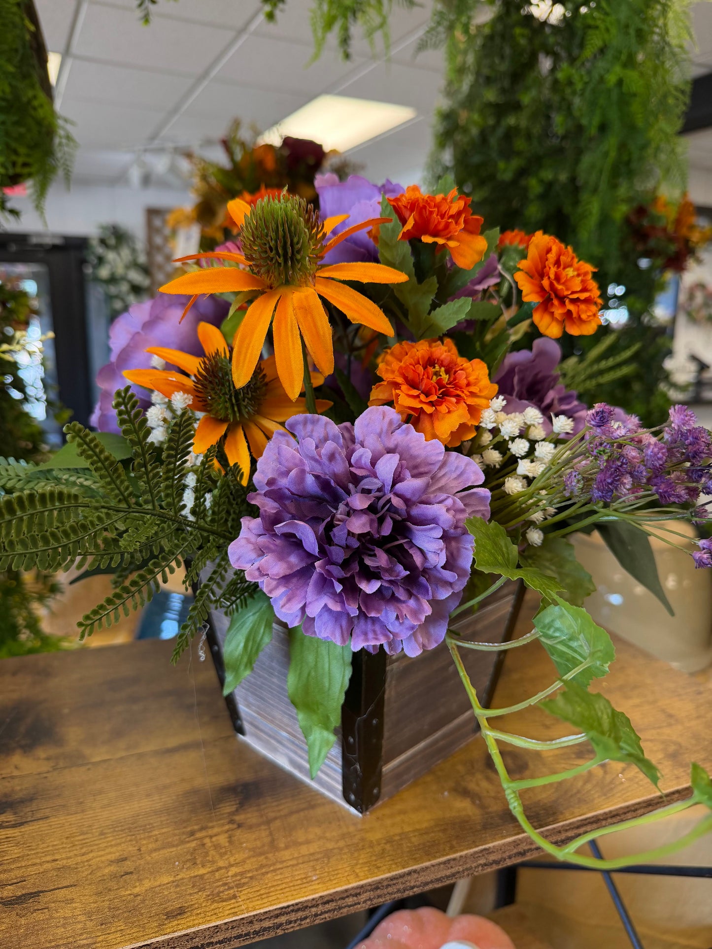 Fall Tabletop Design in Wood Square